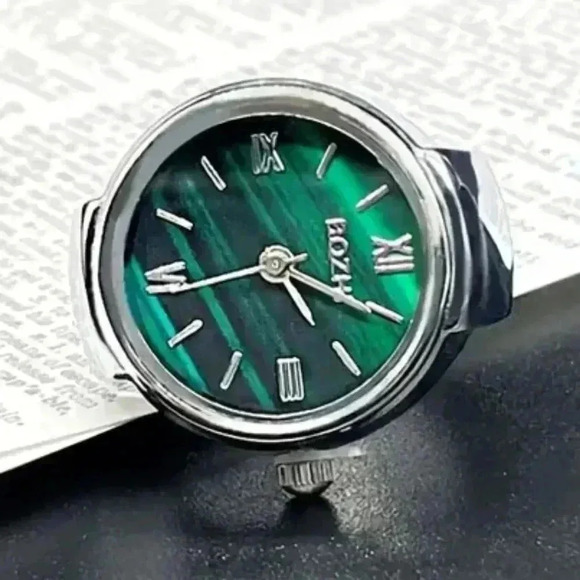 Vintage Green Watch Shape Ring, Creative Watch Design. Universal size. M/F. NWT - Picture 1 of 3